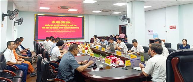Đảng bộ Công ty cổ phần Nhiệt điện Quảng Ninh tham dự Hội nghị toàn quốc nghiên cứu, học tập, quán triệt và triển khai thực hiện một số Nghị quyết, chỉ thị của Bộ Chính trị