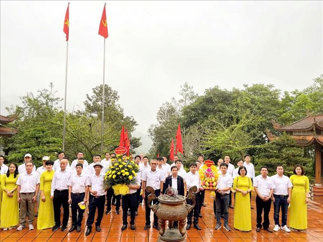 Đảng bộ Công ty cổ phần Nhiệt điện Quảng Ninh thực hiện tốt việc học tập và làm theo tư tưởng, đạo đức, phong cách Hồ Chí Minh