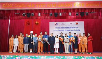 Công ty cổ phần Nhiệt điện Quảng Ninh hưởng ứng Tuần lễ hồng EVN lần thứ XI