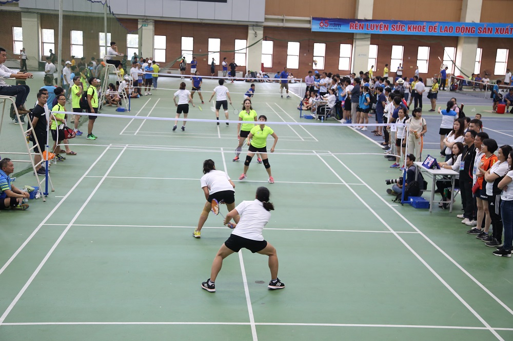 Các VĐV tham gia thi đấu ở bộ môn cầu lông